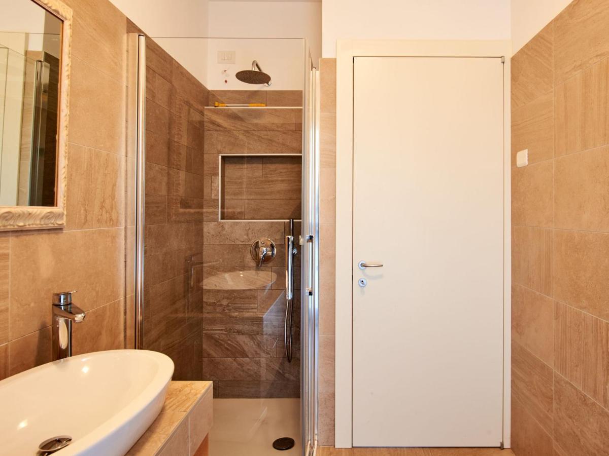 Apartment Promessi Sposi By Interhome Lecco Buitenkant foto